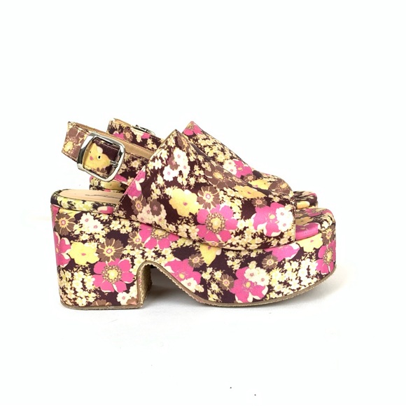 Free People Shoes - Free People Nicola Wedge Sandal Size 38 8 Ditsy Floral Satin Platform Tan Pink